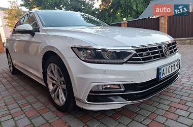 Седан Volkswagen Passat 2017 в Киеве