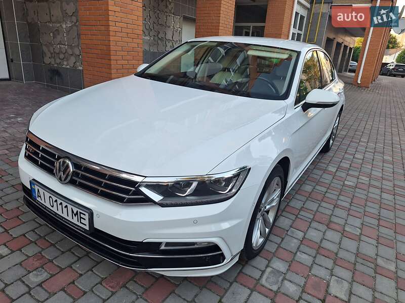 Седан Volkswagen Passat 2017 в Киеве