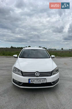 Універсал Volkswagen Passat 2012 в Коростені