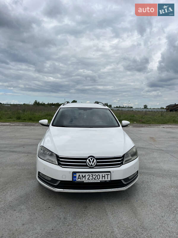 Універсал Volkswagen Passat 2012 в Коростені