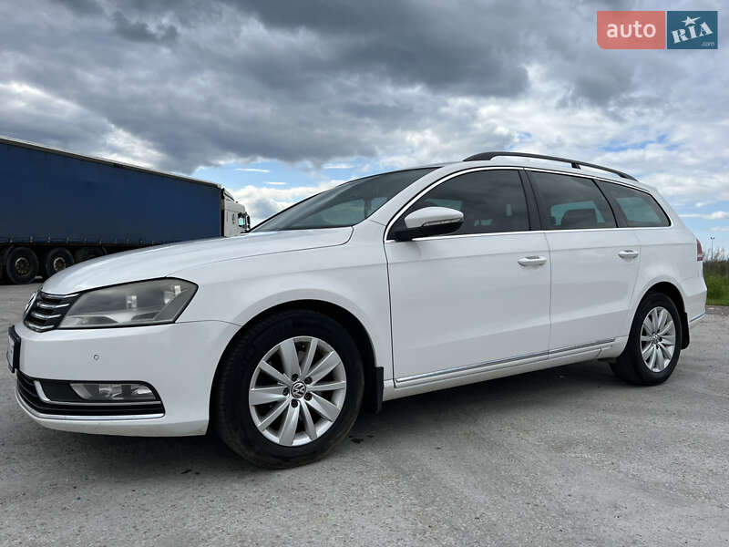 Універсал Volkswagen Passat 2012 в Коростені