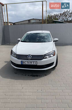 Седан Volkswagen Passat 2013 в 