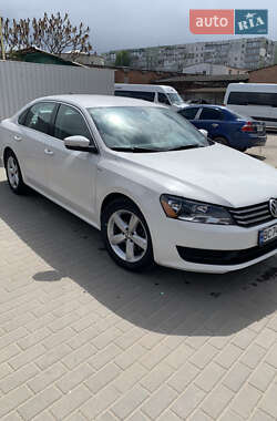 Седан Volkswagen Passat 2013 в 
