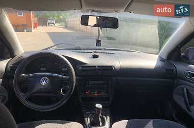 Седан Volkswagen Passat 1997 в 