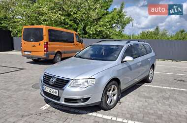 Универсал Volkswagen Passat 2008 в Ровно