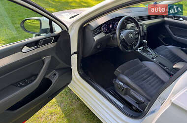 Універсал Volkswagen Passat 2015 в 