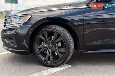 Седан Volkswagen Passat 2020 в 