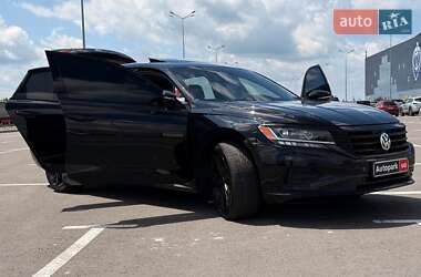 Седан Volkswagen Passat 2020 в 