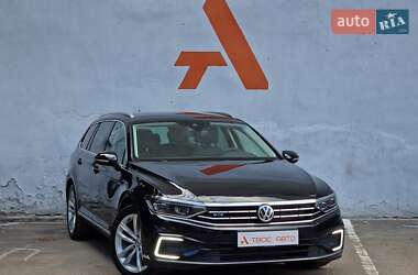 Универсал Volkswagen Passat 2020 в 