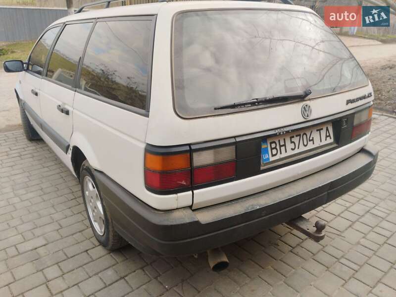 Универсал Volkswagen Passat 1988 в Болграде