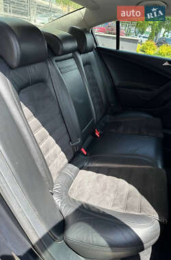 Седан Volkswagen Passat 2007 в 
