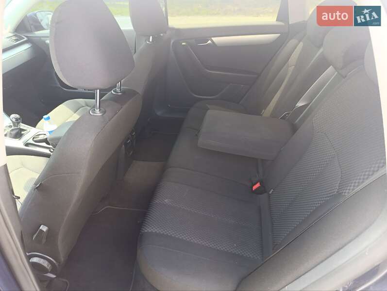 Універсал Volkswagen Passat 2012 в Львові