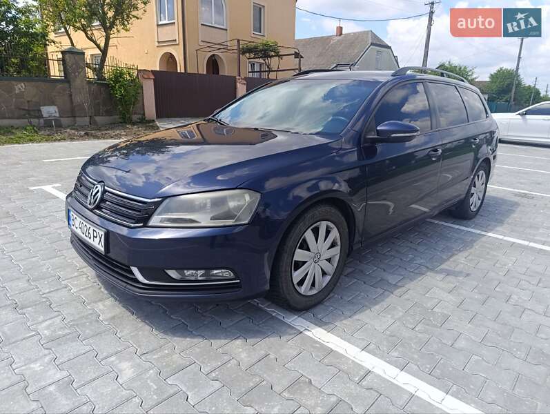 Універсал Volkswagen Passat 2012 в Львові