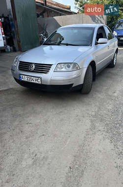 Седан Volkswagen Passat 2003 в Гайсине