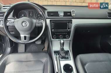 Седан Volkswagen Passat 2012 в 