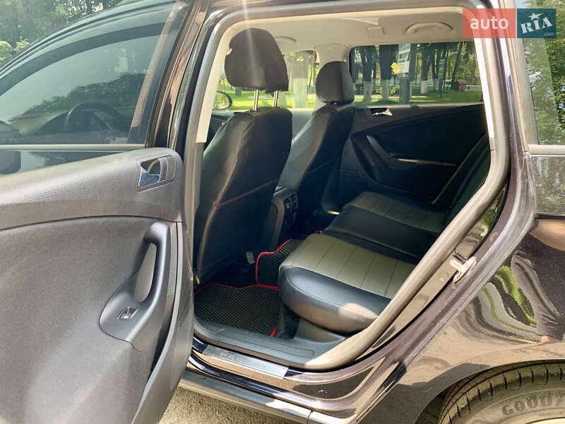 Универсал Volkswagen Passat 2006 в Малине