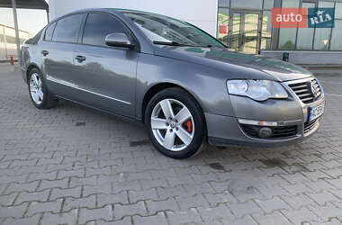 Седан Volkswagen Passat 2005 в Нововолинську