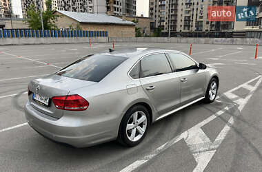 Седан Volkswagen Passat 2012 в 