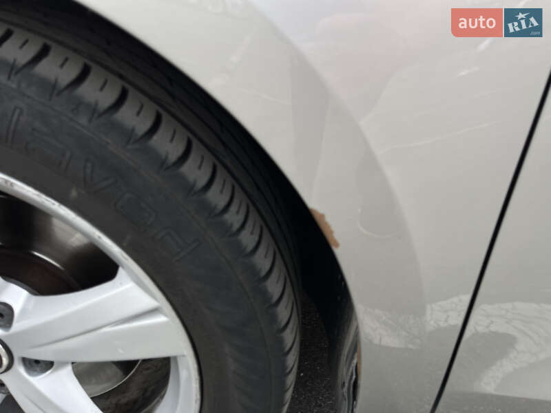 Седан Volkswagen Passat 2012 в Киеве