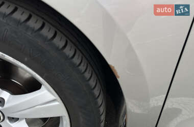 Седан Volkswagen Passat 2012 в 