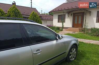 Універсал Volkswagen Passat 2004 в Чернівцях