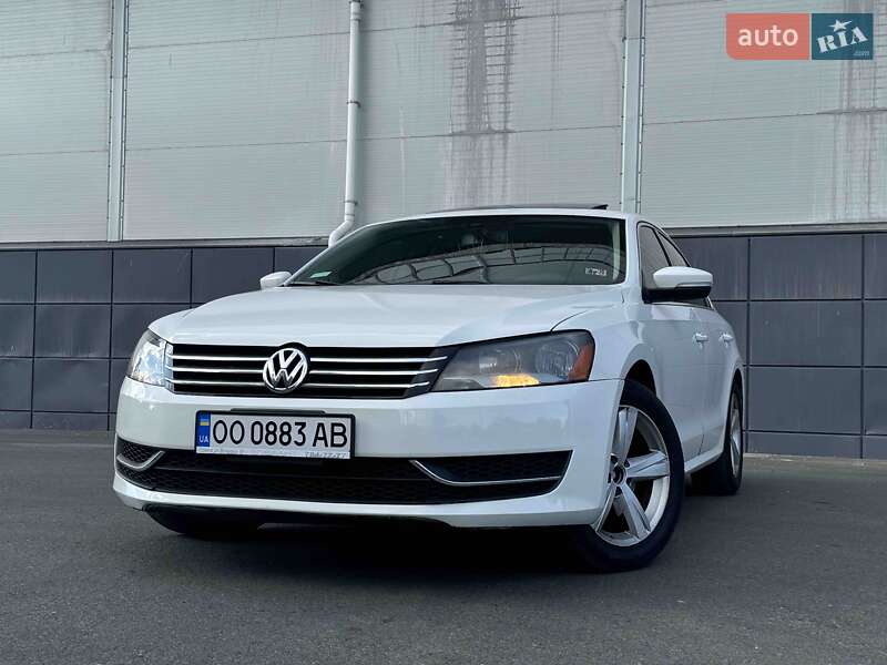 Седан Volkswagen Passat 2012 в Одессе