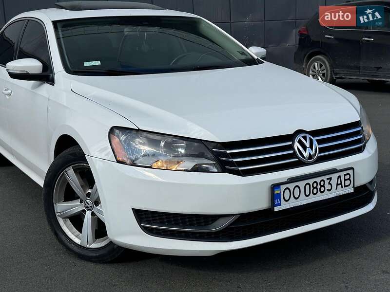 Седан Volkswagen Passat 2012 в Одессе