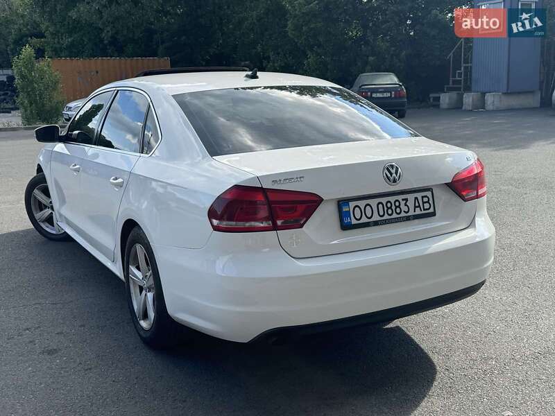 Седан Volkswagen Passat 2012 в Одессе