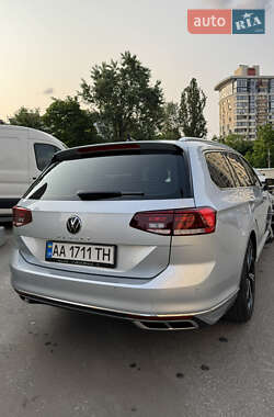 Универсал Volkswagen Passat 2022 в 