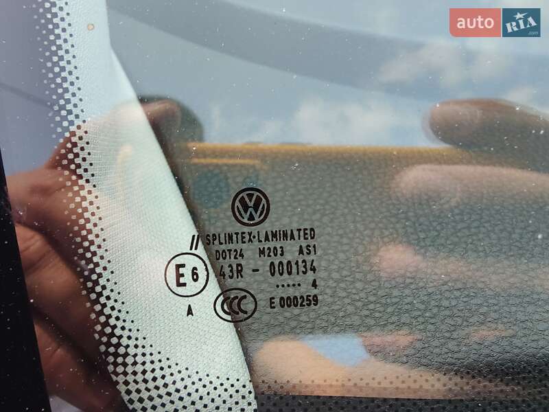 Универсал Volkswagen Passat 2014 в Киеве