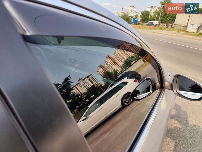 Универсал Volkswagen Passat 2014 в Киеве