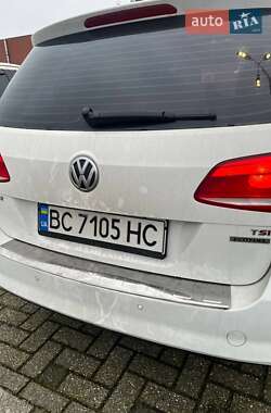 Универсал Volkswagen Passat 2012 в 