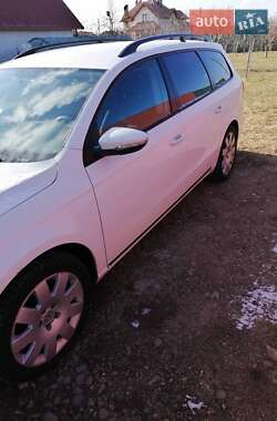 Универсал Volkswagen Passat 2012 в 