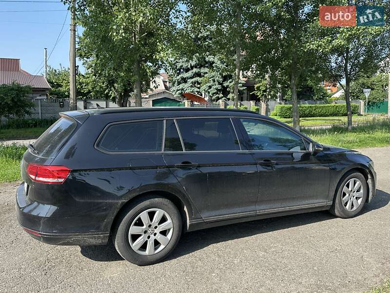 Универсал Volkswagen Passat 2015 в Киеве