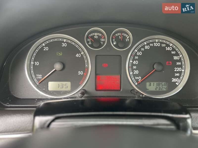 Седан Volkswagen Passat 2003 в Кам'янець-Подільському
