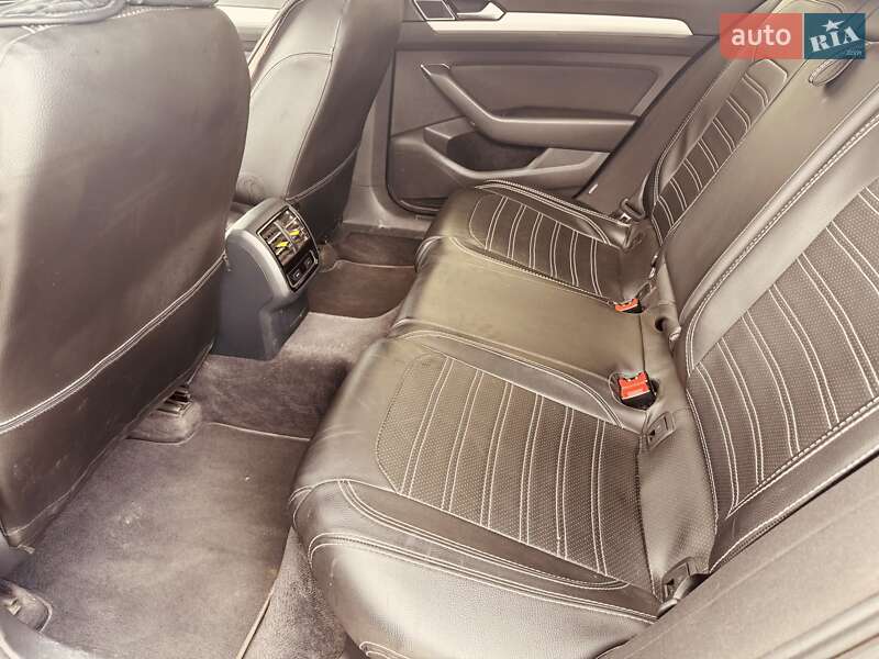 Седан Volkswagen Passat 2015 в Перечине фото 15 Седан Volkswagen Passat 2015 в Перечине