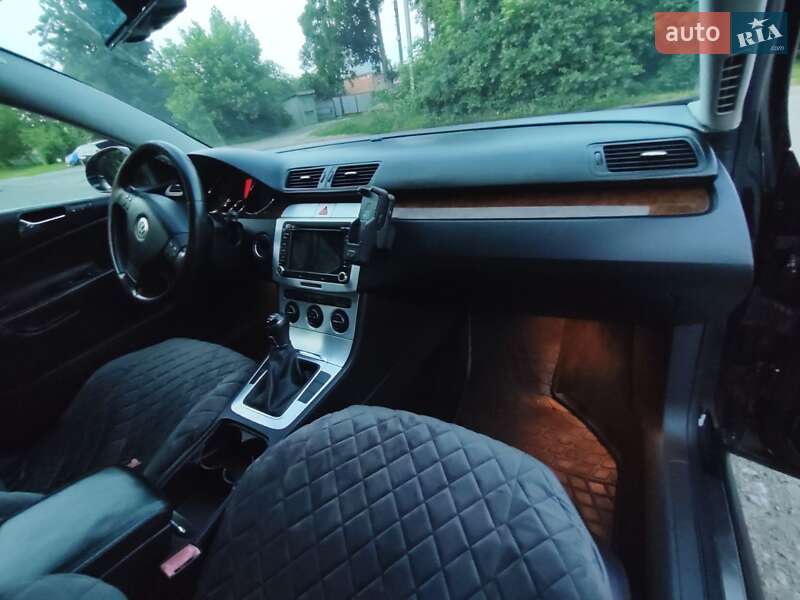 Універсал Volkswagen Passat 2006 в Хоролі