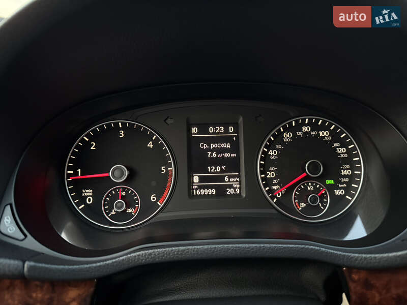 Седан Volkswagen Passat 2013 в Каменец-Подольском