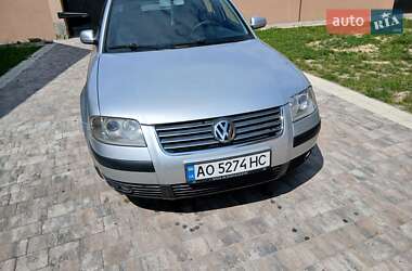 Седан Volkswagen Passat 2002 в Ужгороді