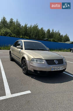 Седан Volkswagen Passat 2001 в Вишгороді