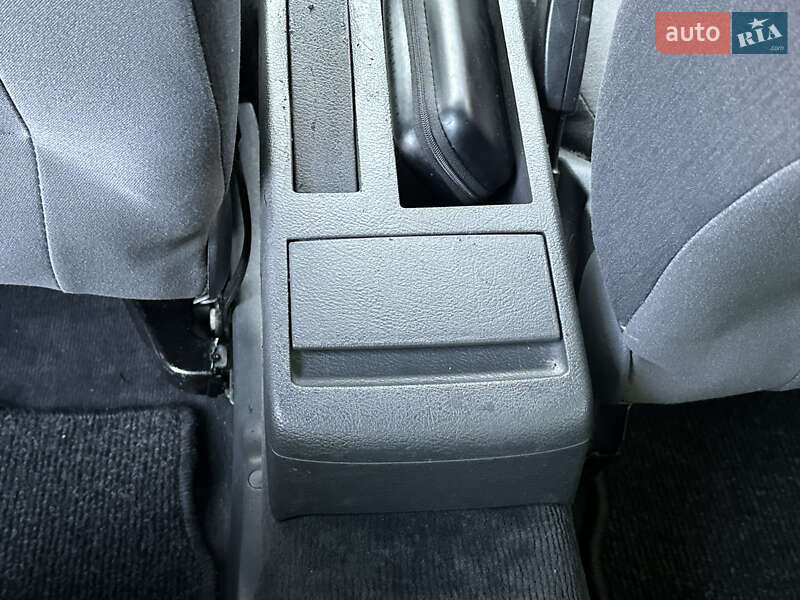 Седан Volkswagen Passat 2004 в Вінниці