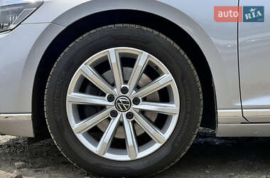 Универсал Volkswagen Passat 2022 в 