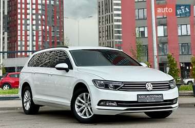 Універсал Volkswagen Passat 2016 в Києві