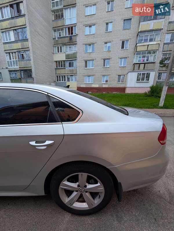 Седан Volkswagen Passat 2012 в Чернигове