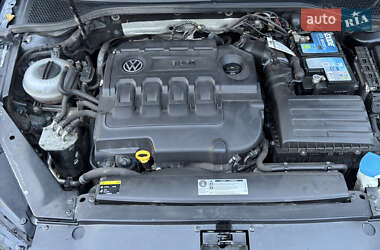 Седан Volkswagen Passat 2016 в 