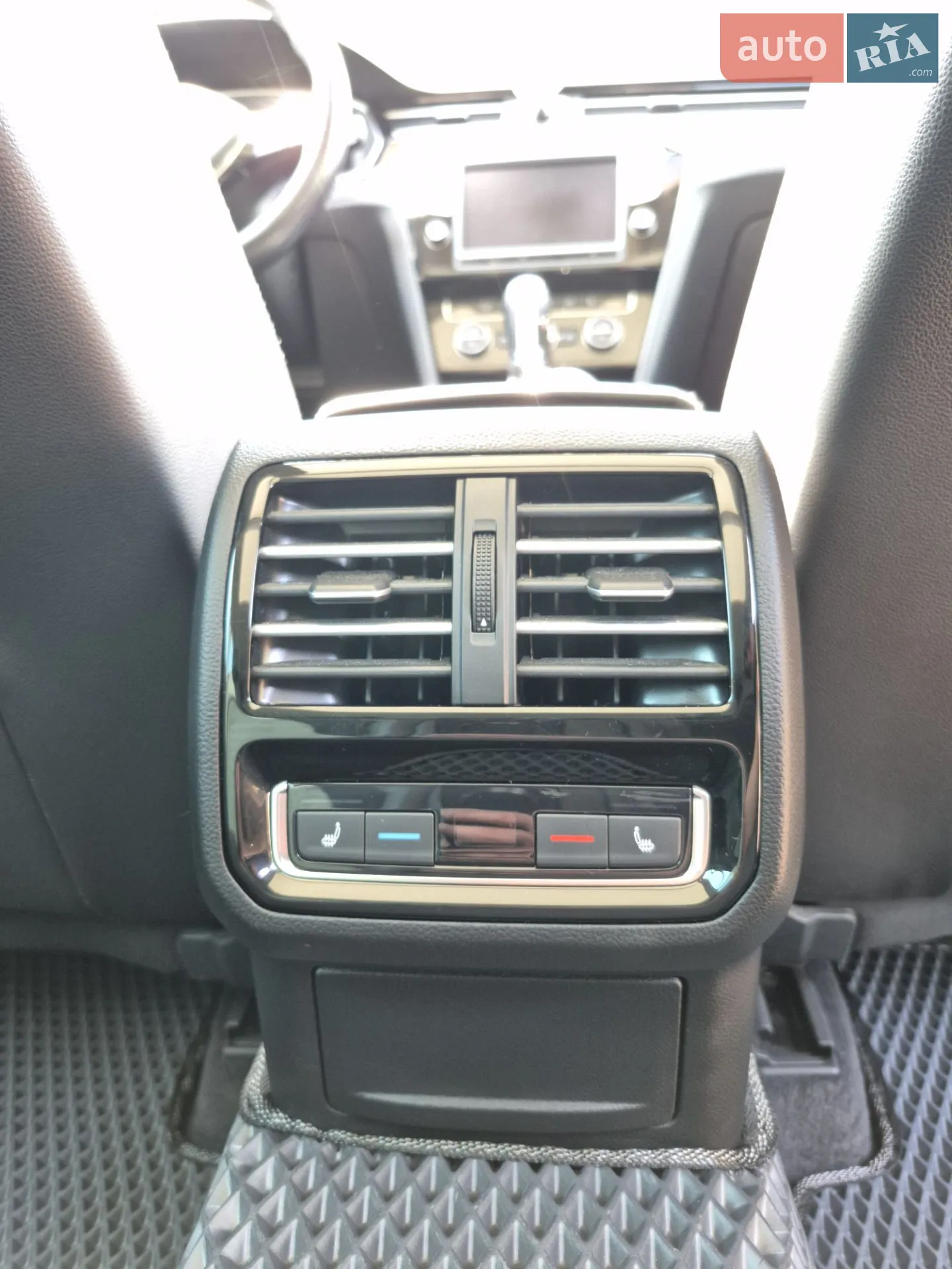 2016 Volkswagen Passat - мініатюра 16