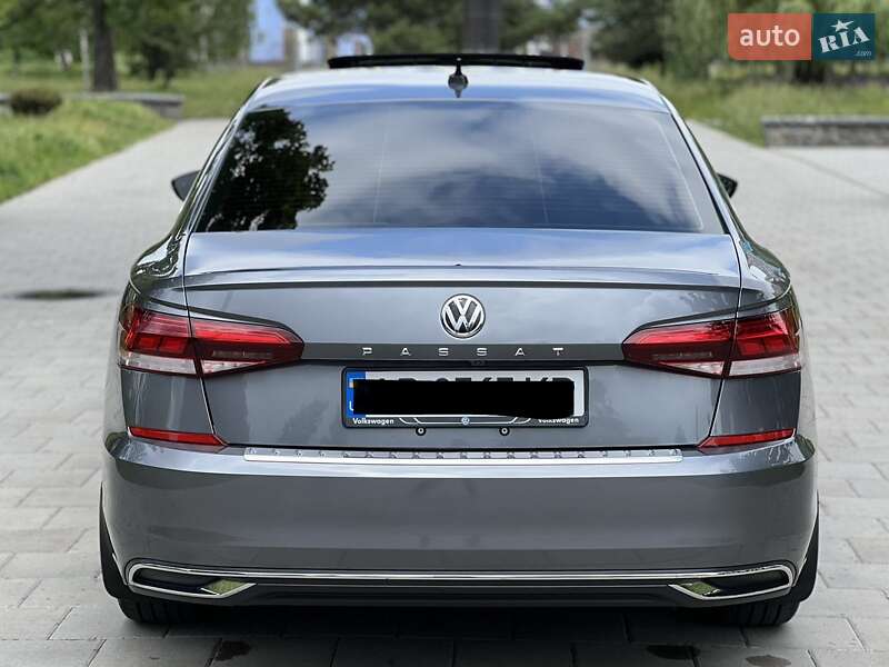Седан Volkswagen Passat 2021 в Киеве