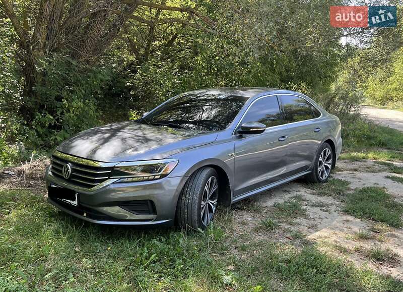 Седан Volkswagen Passat 2021 в Киеве