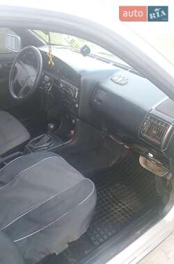 Седан Volkswagen Passat 1988 в 