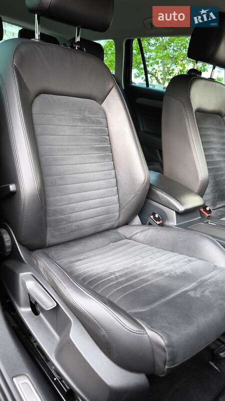 Универсал Volkswagen Passat 2015 в Вараше